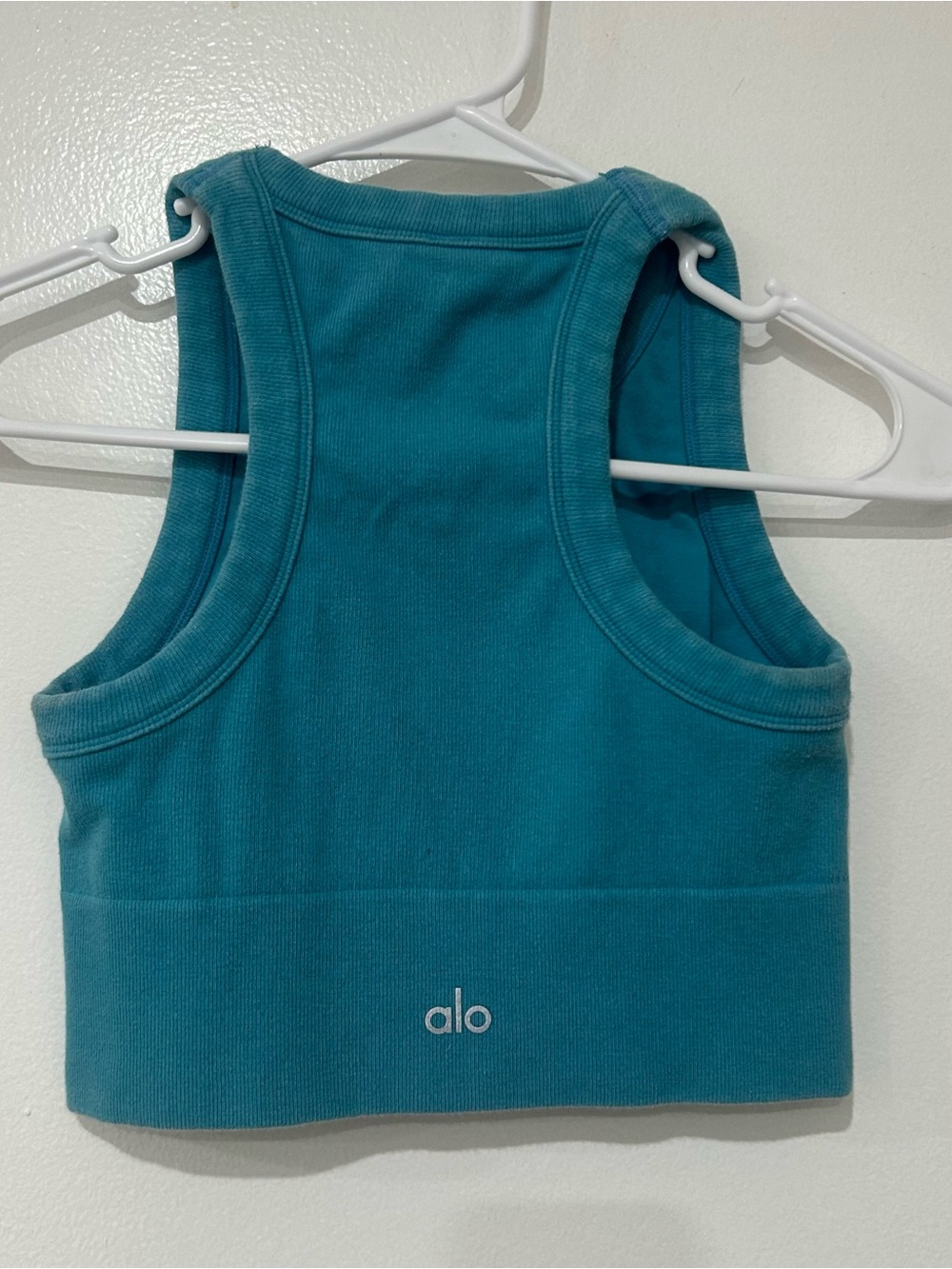 Alo Racerback Crop Tank.Size Small - Picture 2 of 5